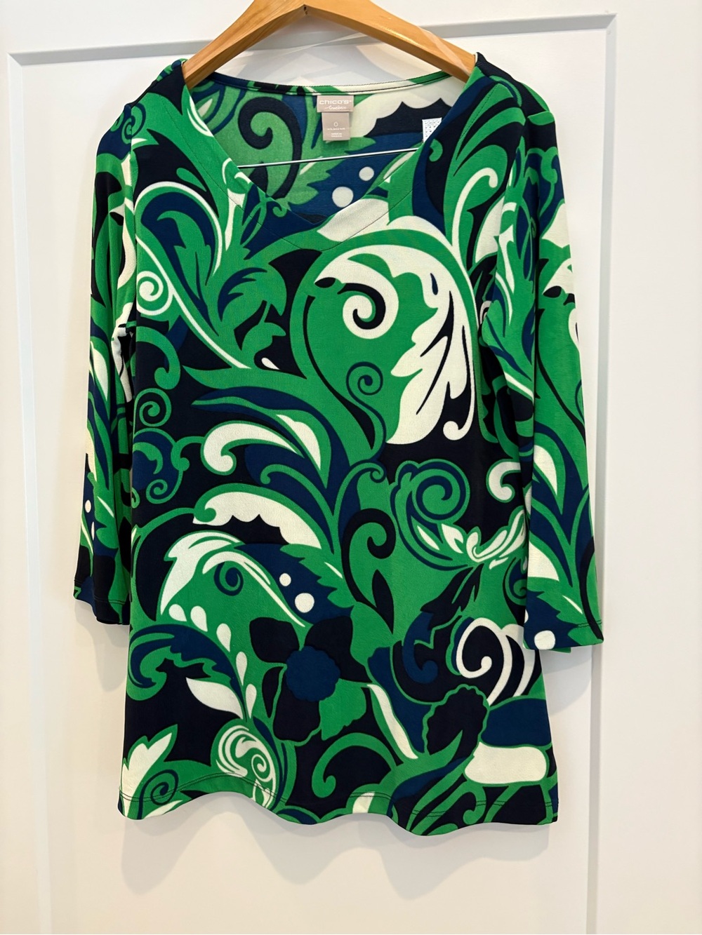 Chico's Green, Navy & White Swirl V-Neck Tunic